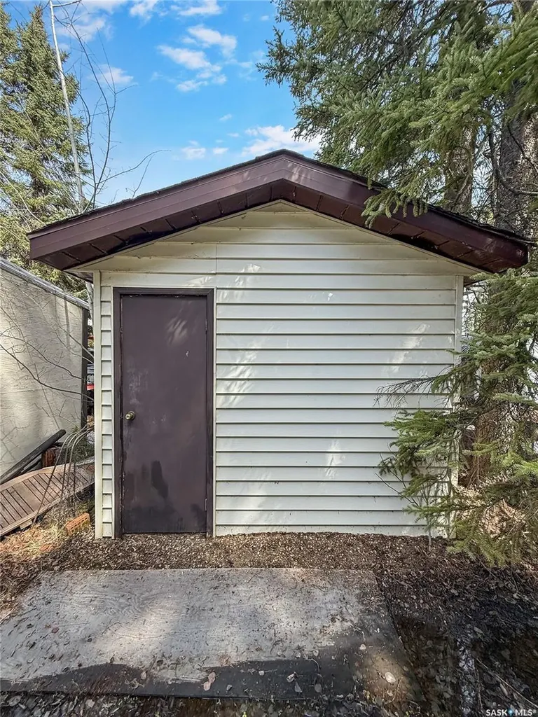 12 5th Avenue Candle Lake SK S0J 3E0