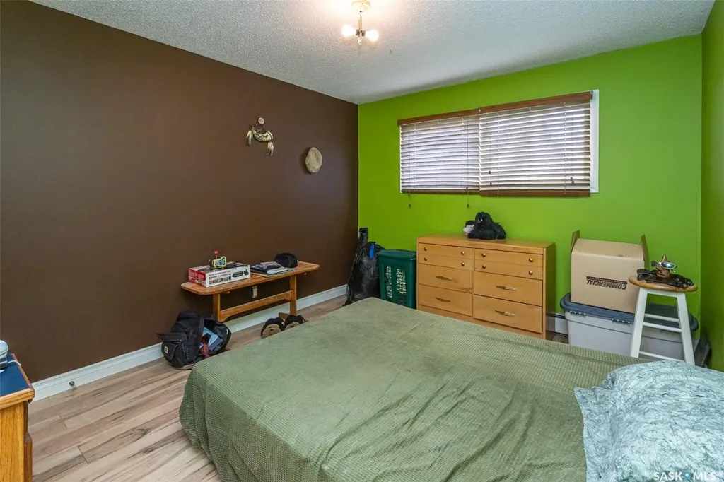 3809 Luther Place Saskatoon SK S7H 4B1