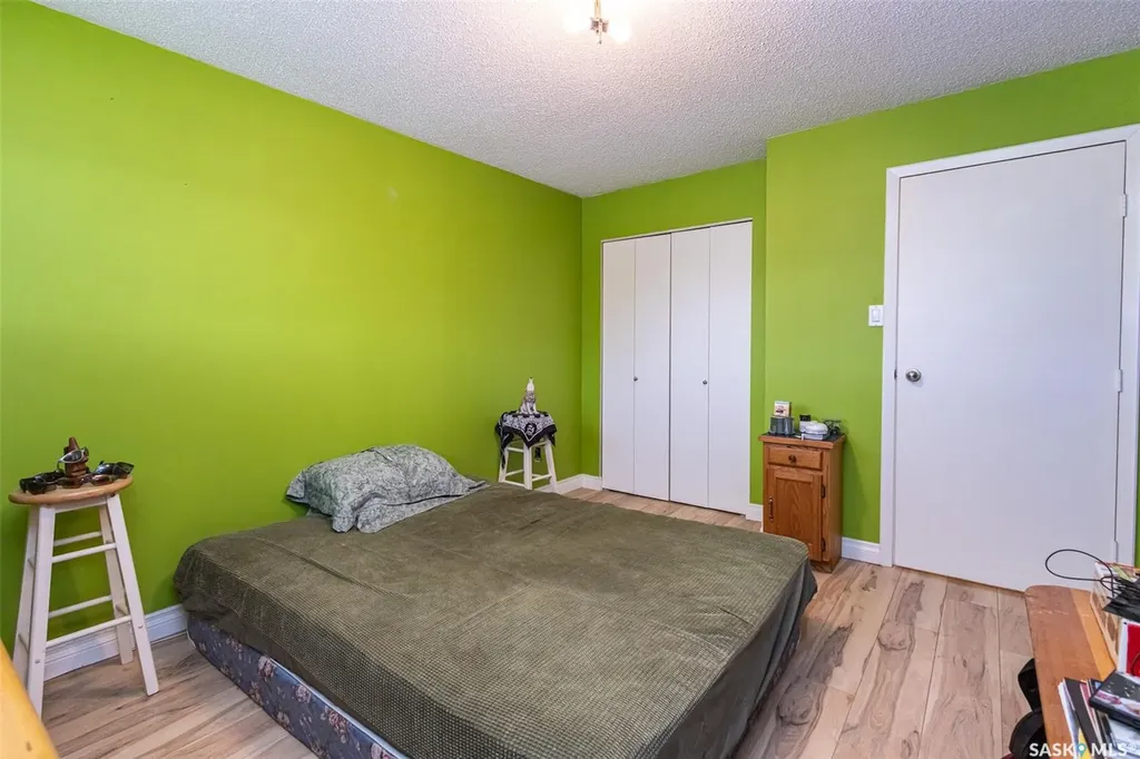 3809 Luther Place Saskatoon SK S7H 4B1