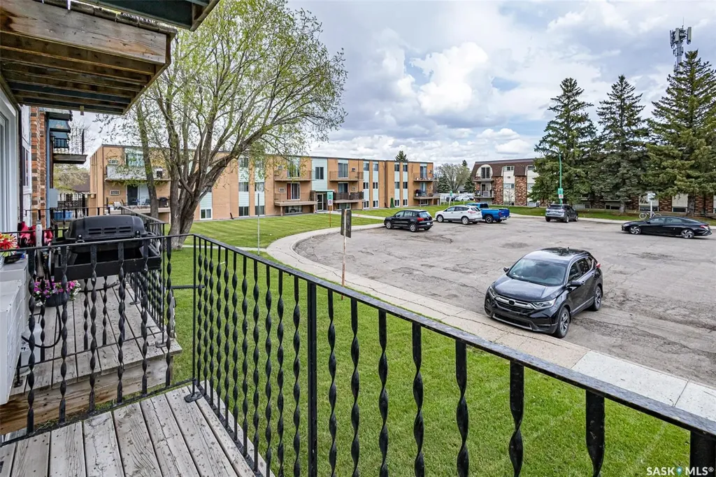 3809 Luther Place Saskatoon SK S7H 4B1