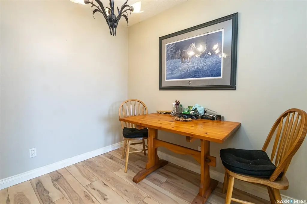 3809 Luther Place Saskatoon SK S7H 4B1