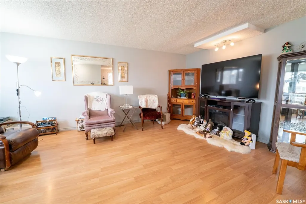 406 Walter Scott Avenue Hanley SK S0G 2E0