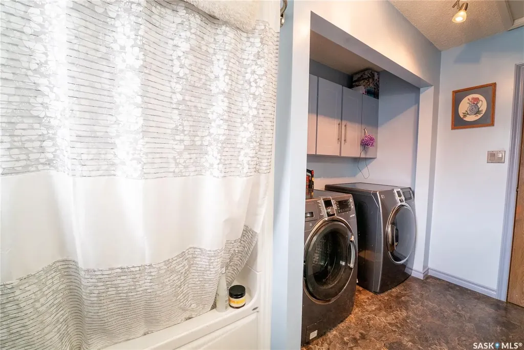 406 Walter Scott Avenue Hanley SK S0G 2E0