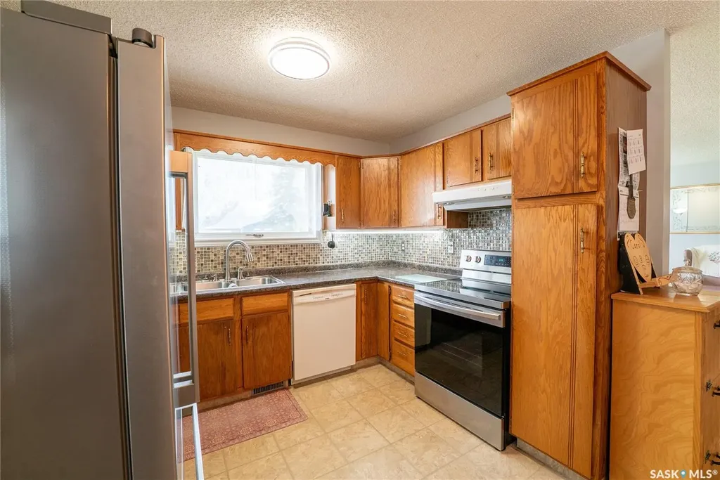 406 Walter Scott Avenue Hanley SK S0G 2E0
