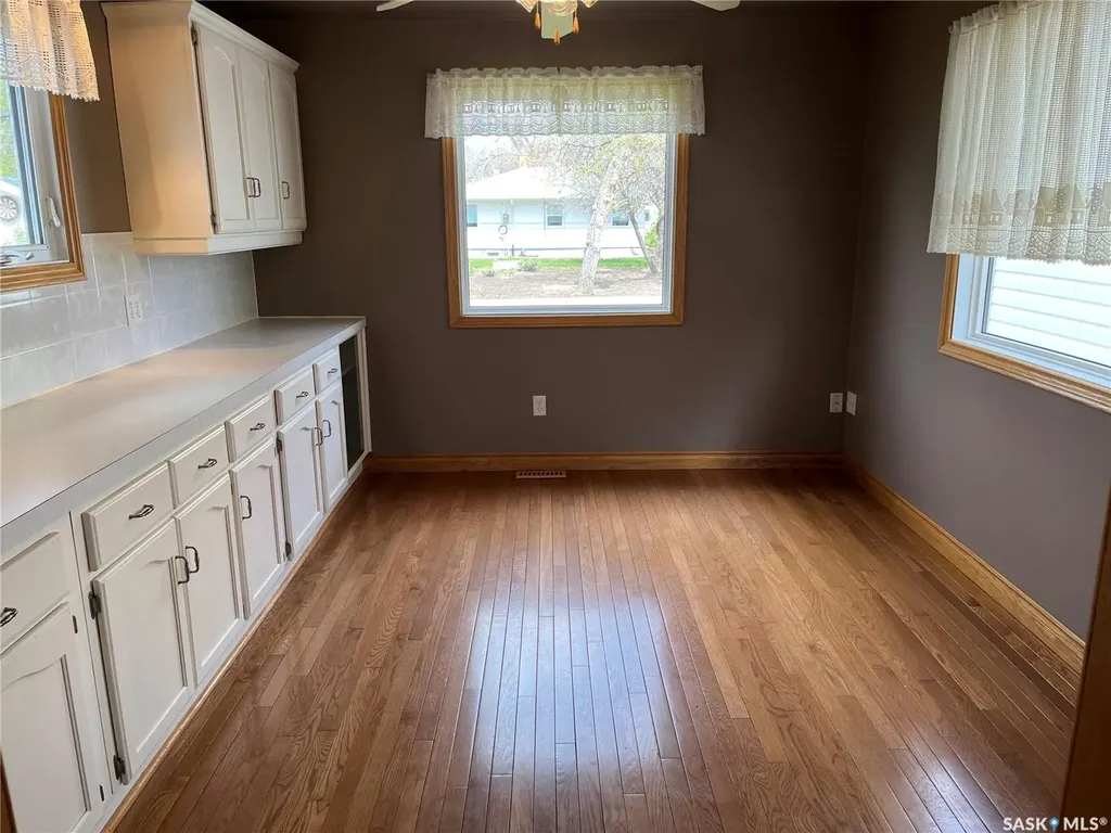 209 2nd Avenue W Gravelbourg SK S0H 1X0