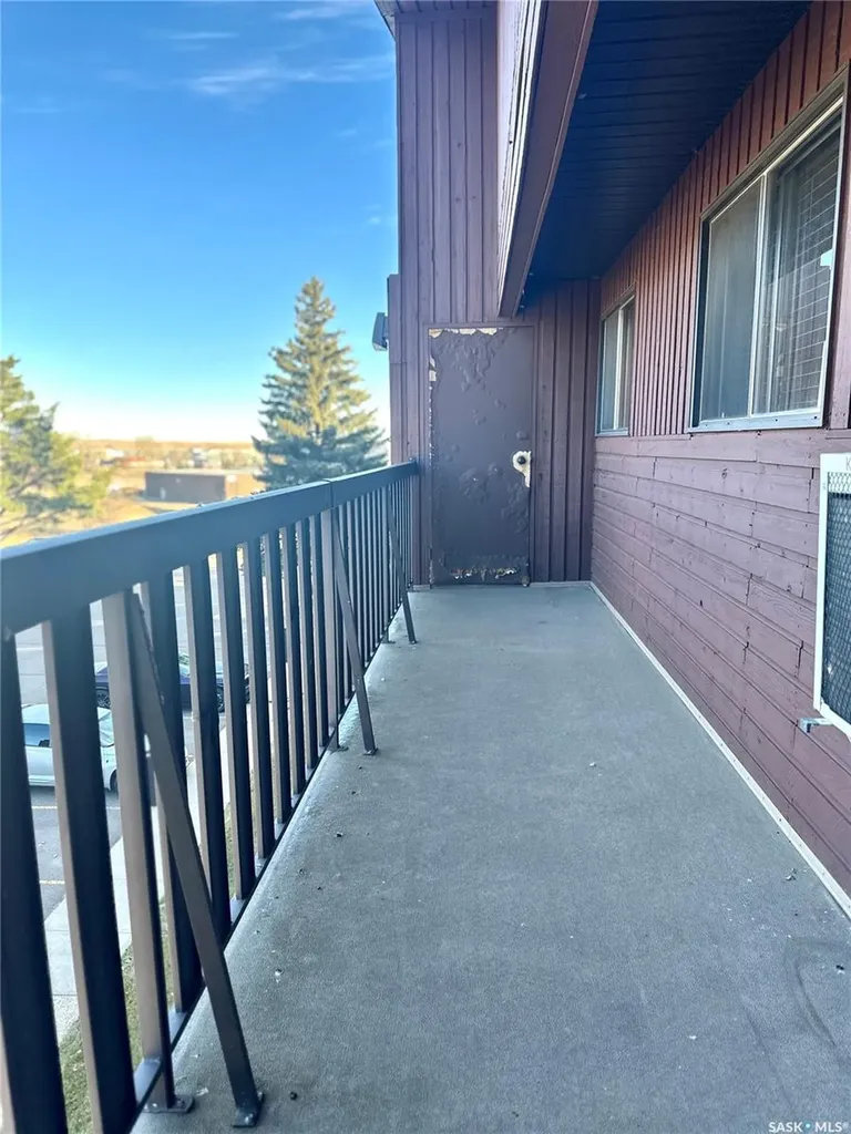 1110 9th Avenue NE Swift Current SK S9H 2S9