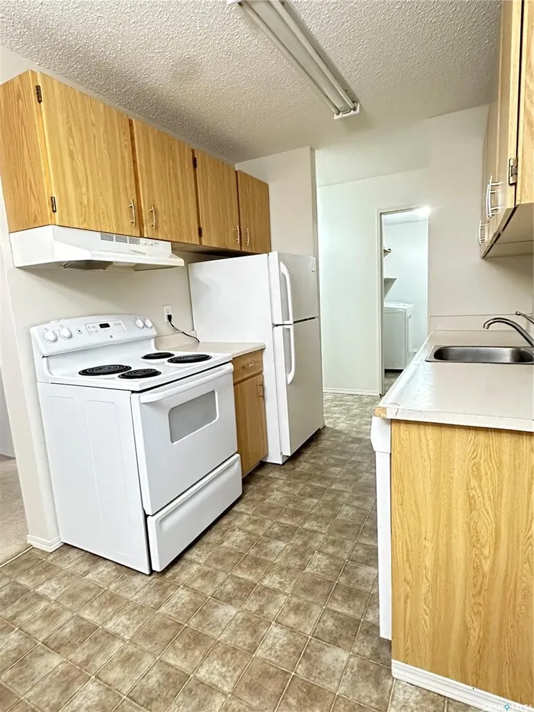 1110 9th Avenue NE Swift Current SK S9H 2S9