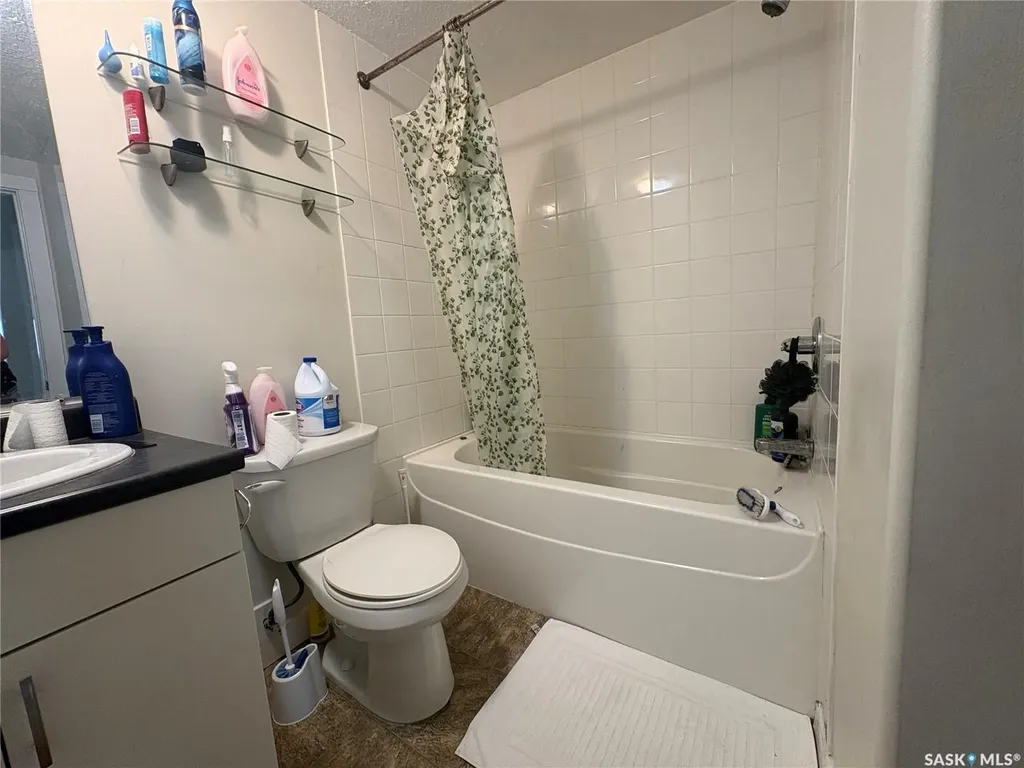 2060 Lorne Street Regina SK S4P 2M2