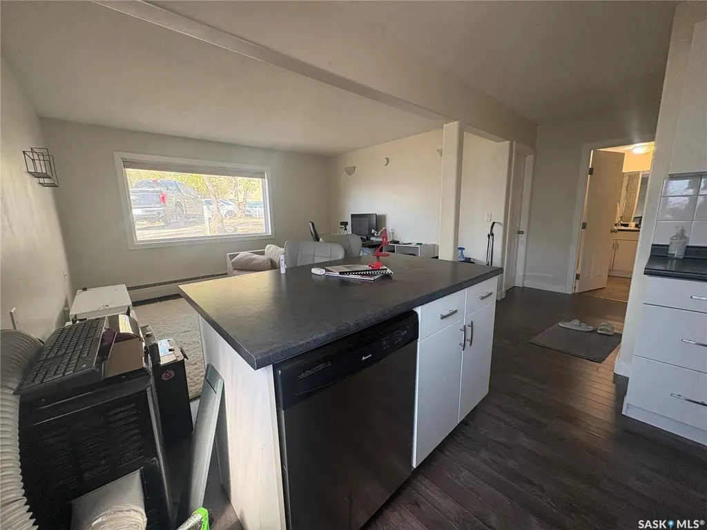 2060 Lorne Street Regina SK S4P 2M2