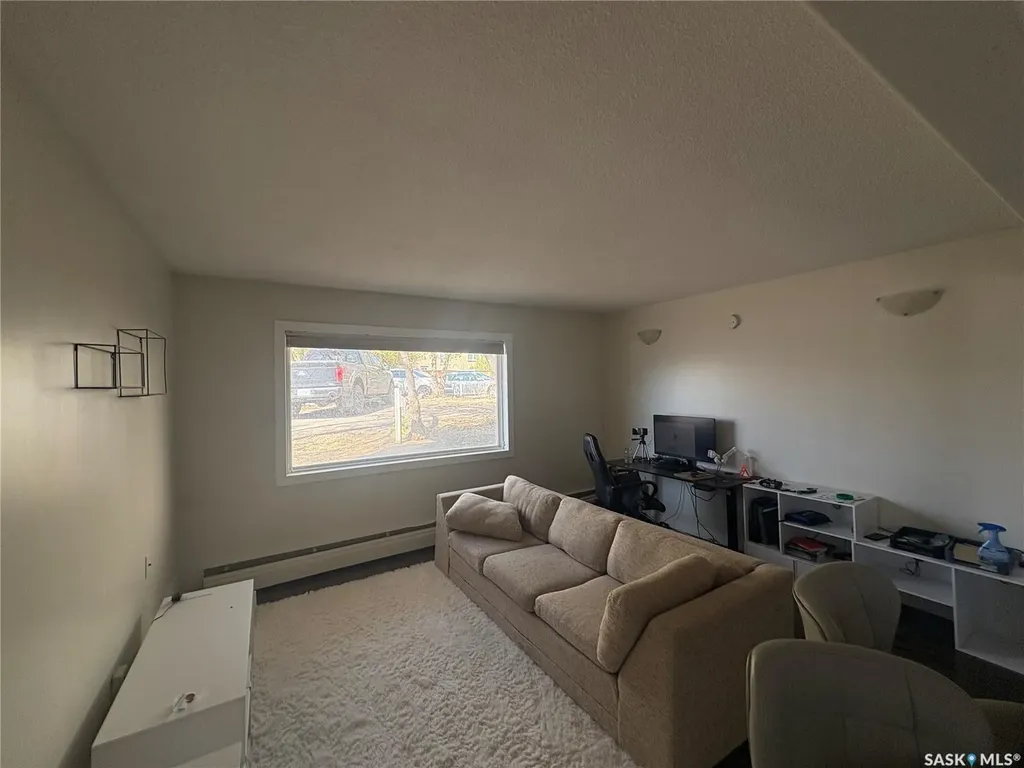2060 Lorne Street Regina SK S4P 2M2