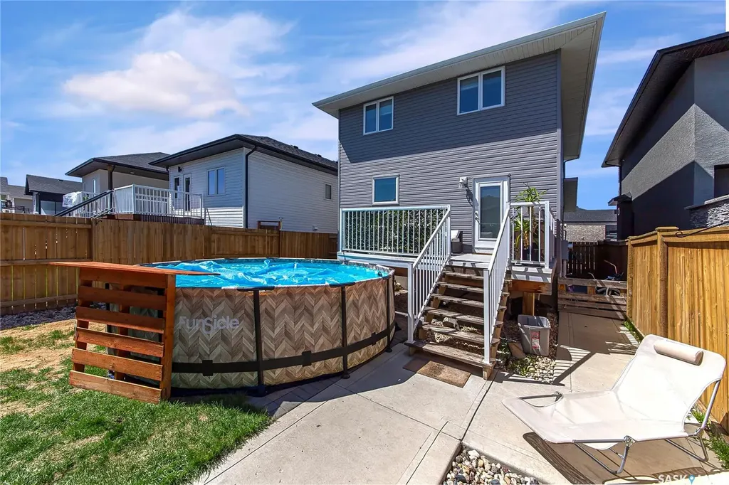 246 Fast Lane Saskatoon SK S7W 0X2