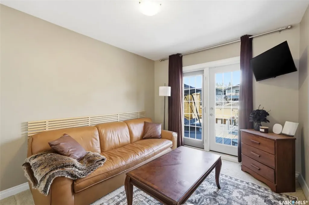 816 Empress Street Saskatoon SK S7K 0Y4