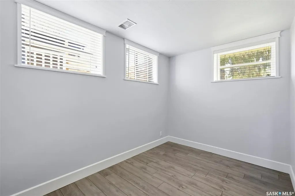 816 Empress Street Saskatoon SK S7K 0Y4