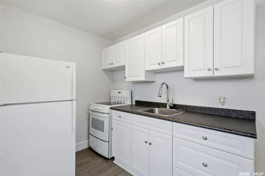 816 Empress Street Saskatoon SK S7K 0Y4