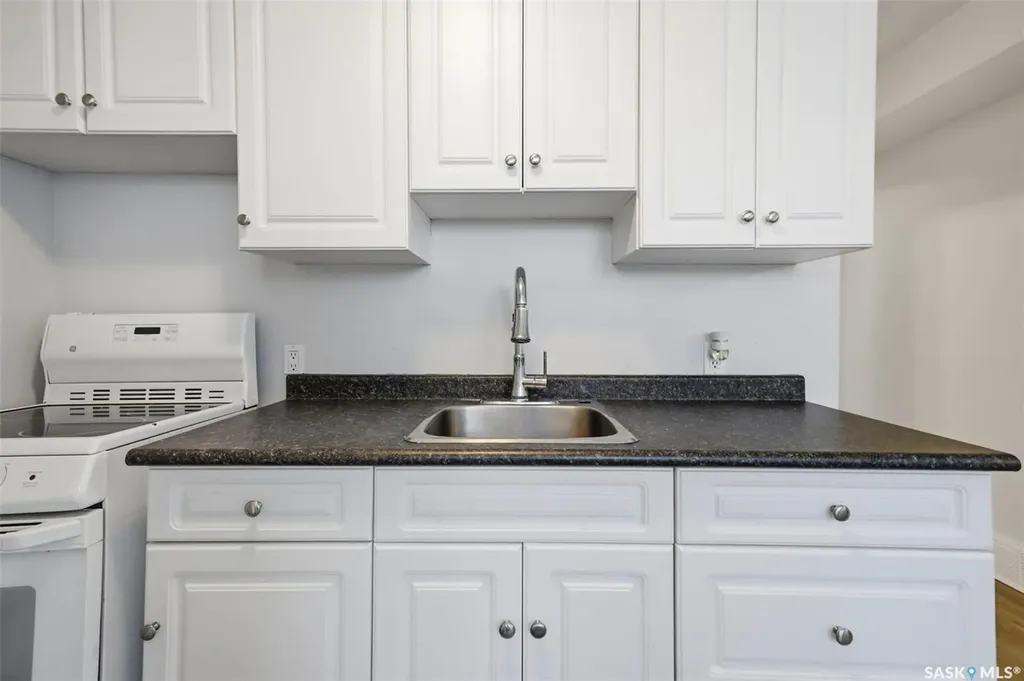 816 Empress Street Saskatoon SK S7K 0Y4