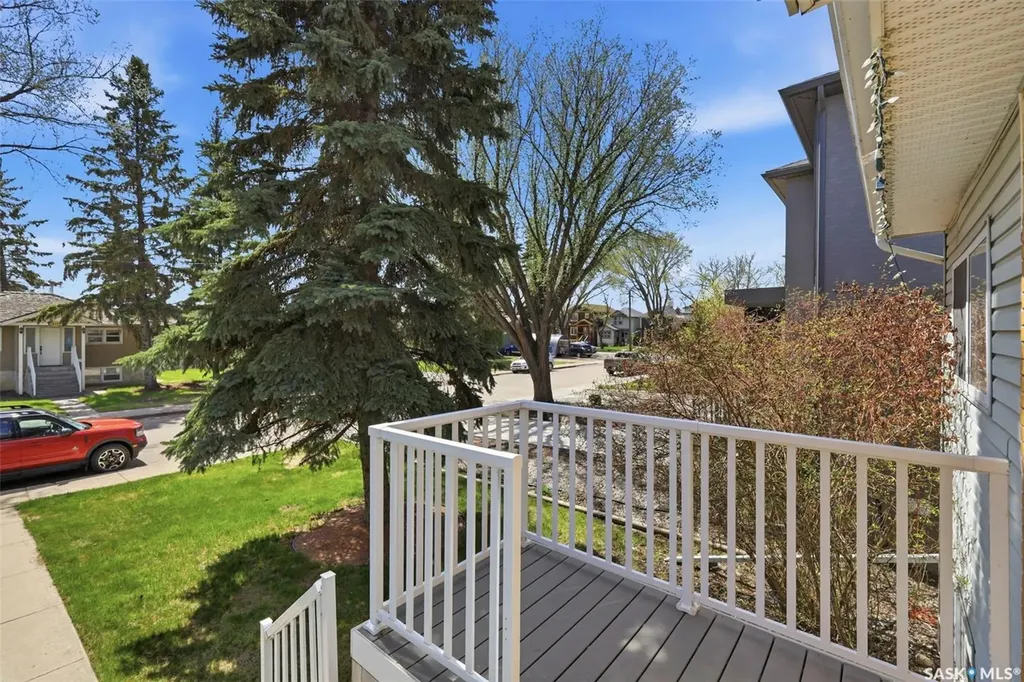 816 Empress Street Saskatoon SK S7K 0Y4