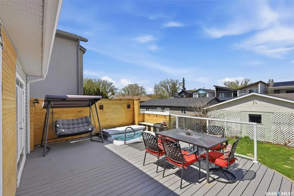 816 Empress Street Saskatoon SK S7K 0Y4
