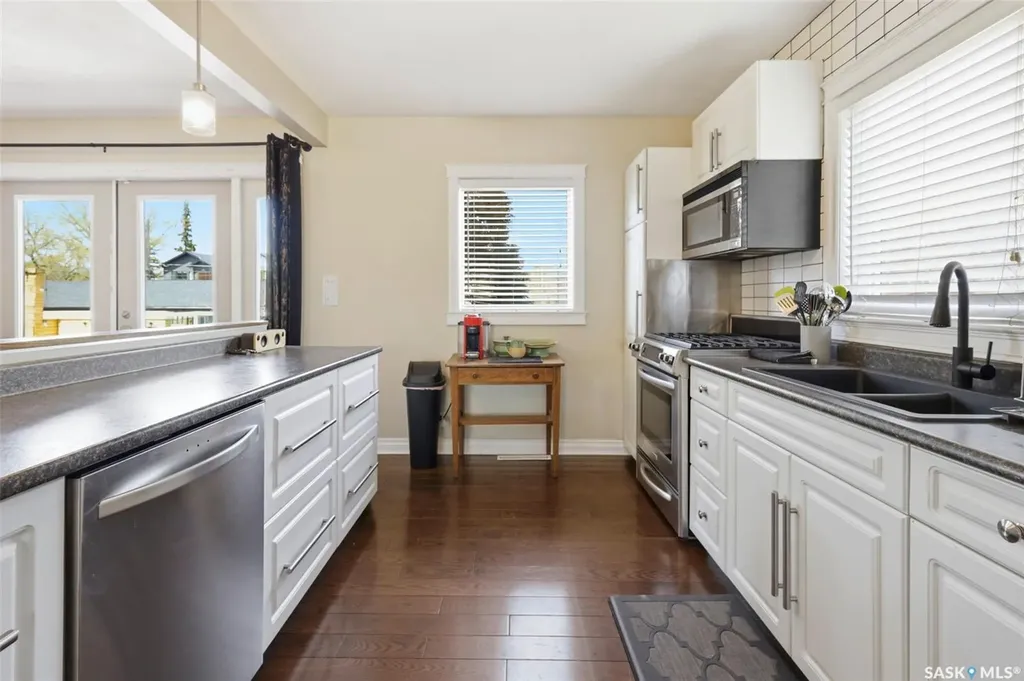 816 Empress Street Saskatoon SK S7K 0Y4