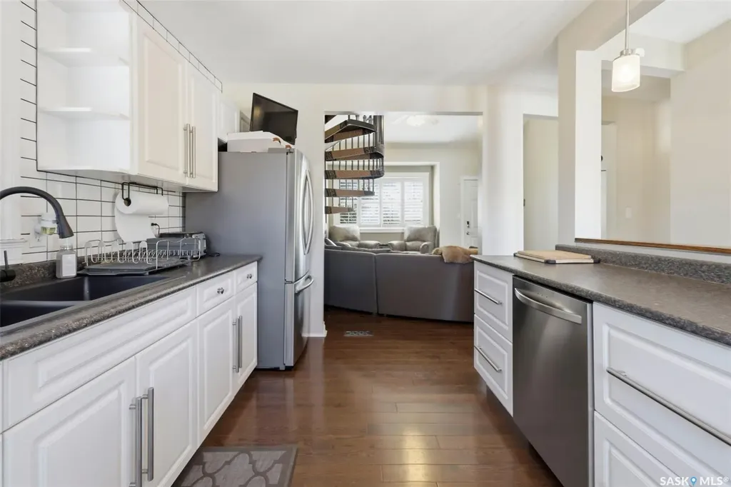 816 Empress Street Saskatoon SK S7K 0Y4