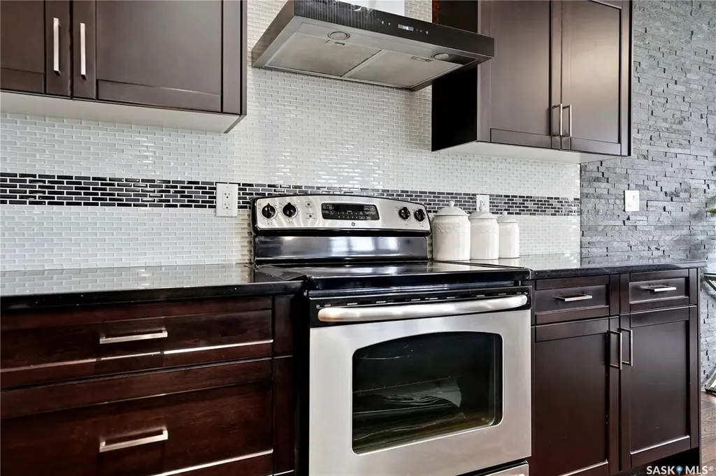 4714 E Green Apple Drive Regina SK S4V 3L2