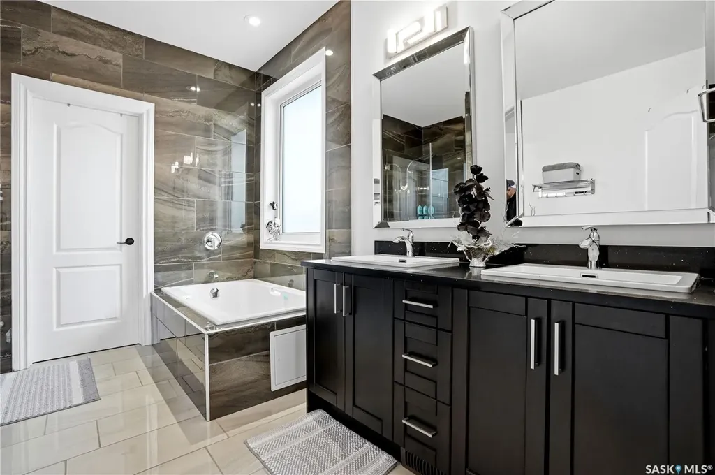 4714 E Green Apple Drive Regina SK S4V 3L2