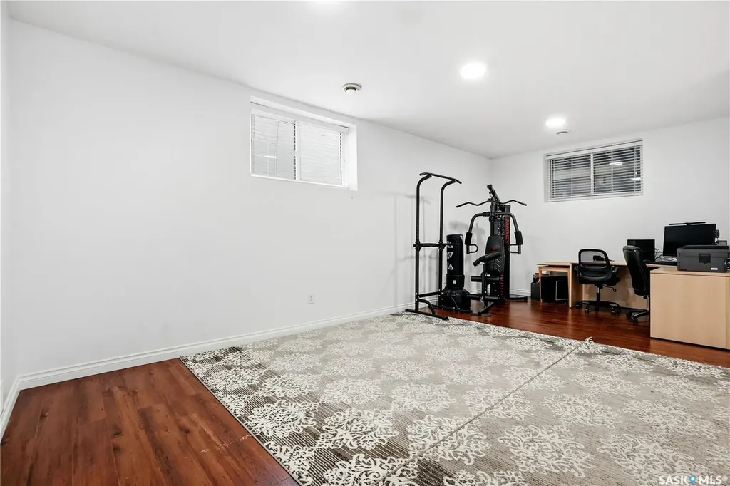 4714 E Green Apple Drive Regina SK S4V 3L2