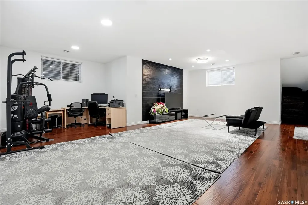 4714 E Green Apple Drive Regina SK S4V 3L2