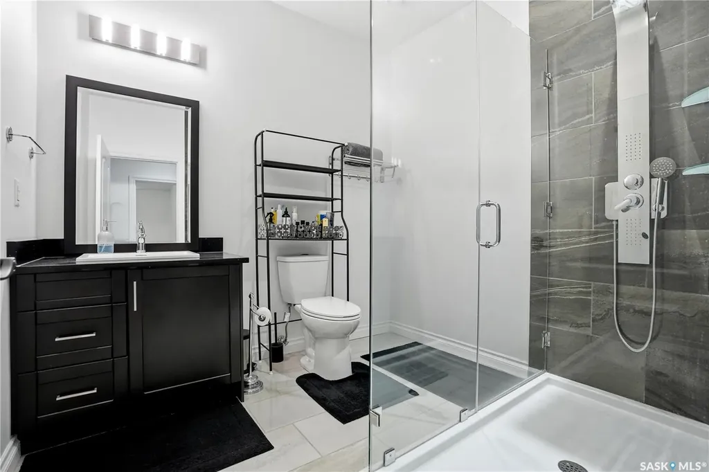 4714 E Green Apple Drive Regina SK S4V 3L2