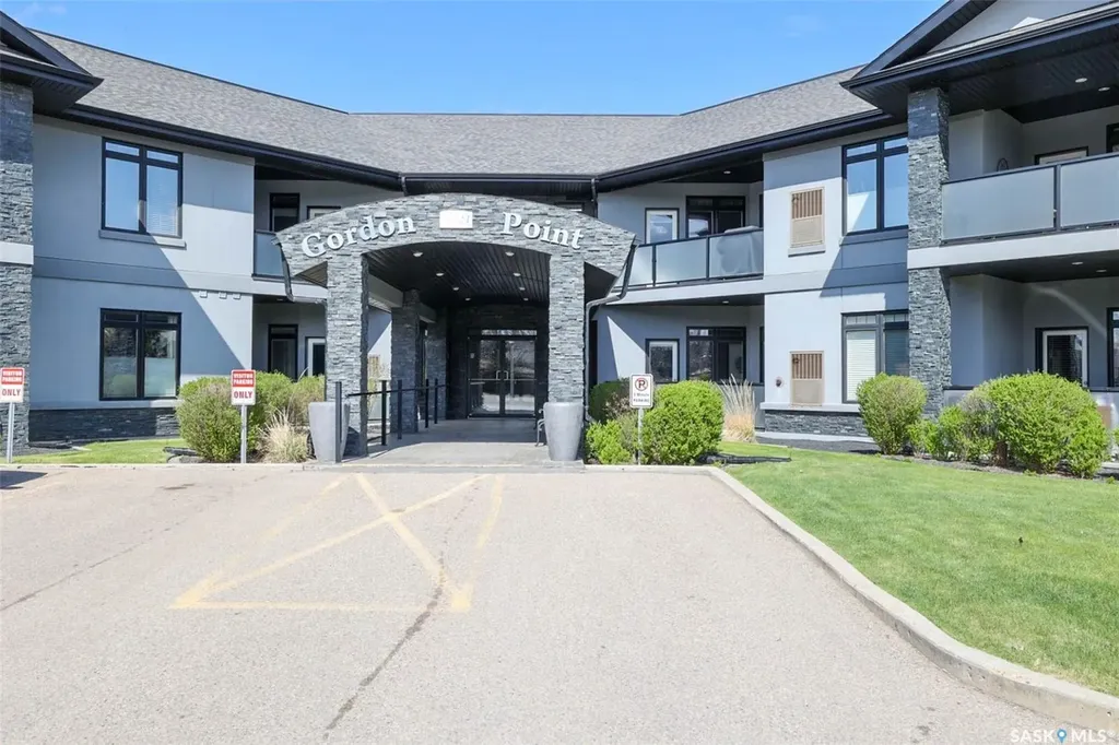 4721 Mctavish Street Regina SK S4S 6H2