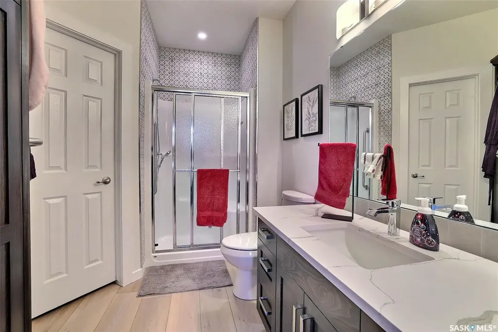 4721 Mctavish Street Regina SK S4S 6H2