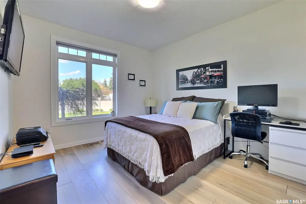 4721 Mctavish Street Regina SK S4S 6H2