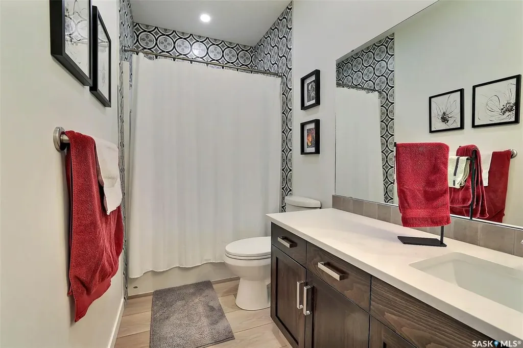 4721 Mctavish Street Regina SK S4S 6H2