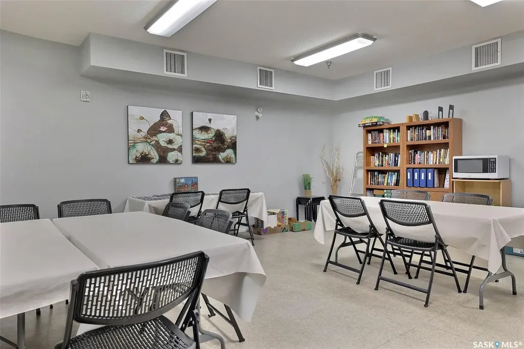 4721 Mctavish Street Regina SK S4S 6H2