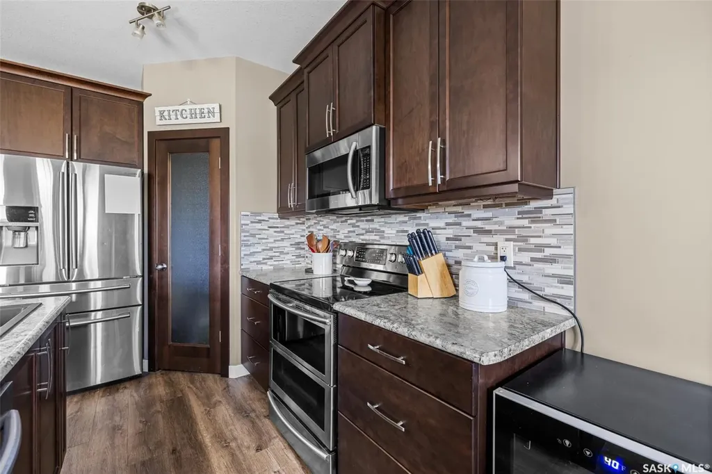 5044 Crane Crescent Regina SK S4W 0B9