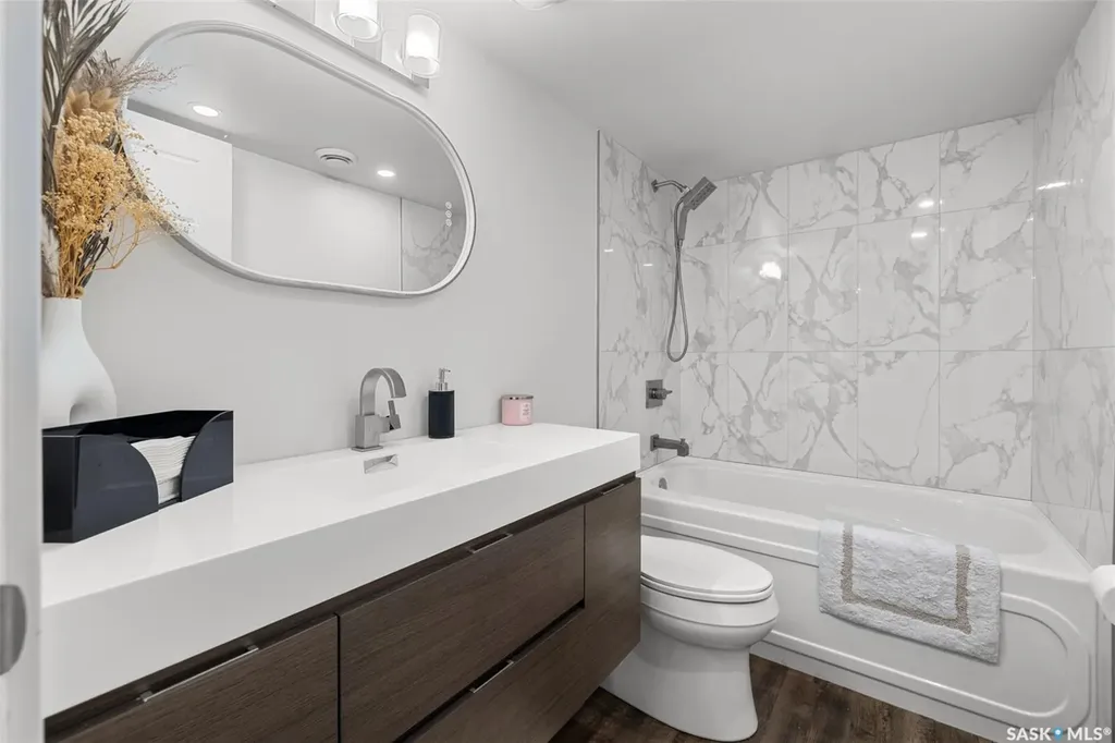 5044 Crane Crescent Regina SK S4W 0B9