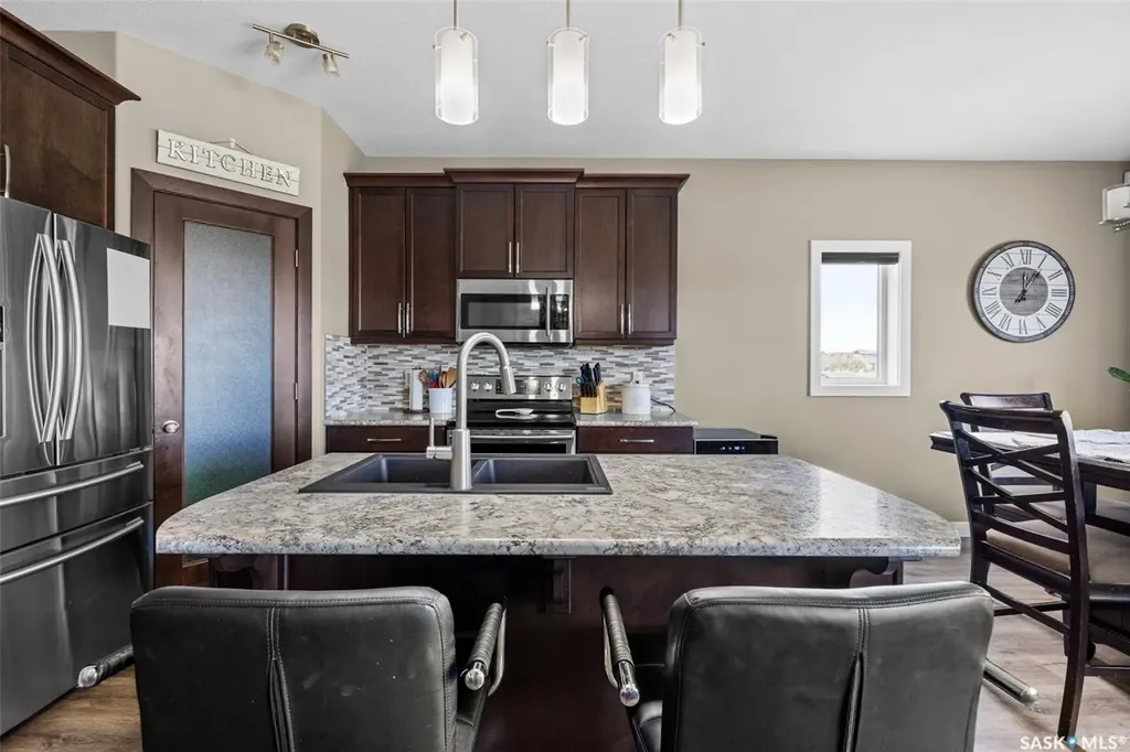 5044 Crane Crescent Regina SK S4W 0B9