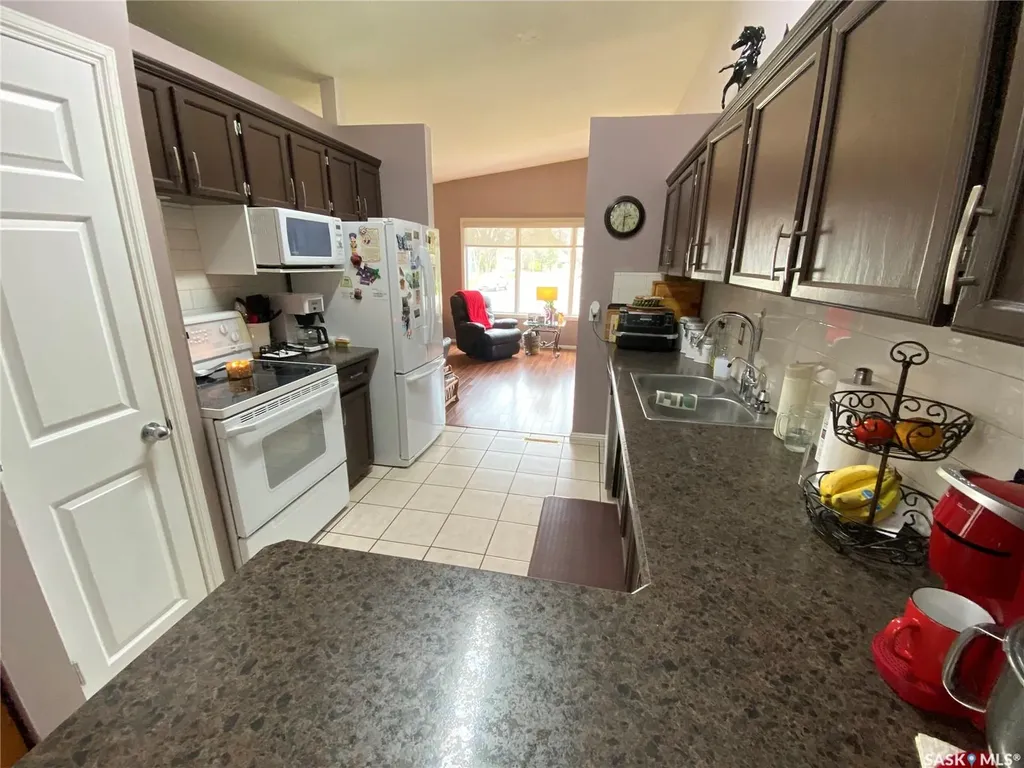 544 Circlebrooke Drive Yorkton SK S3N 2T4