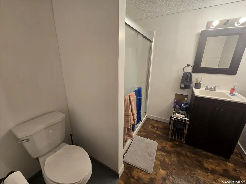 212 Railway Avenue N Lampman SK S0C 1N0
