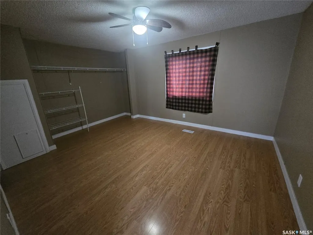212 Railway Avenue N Lampman SK S0C 1N0