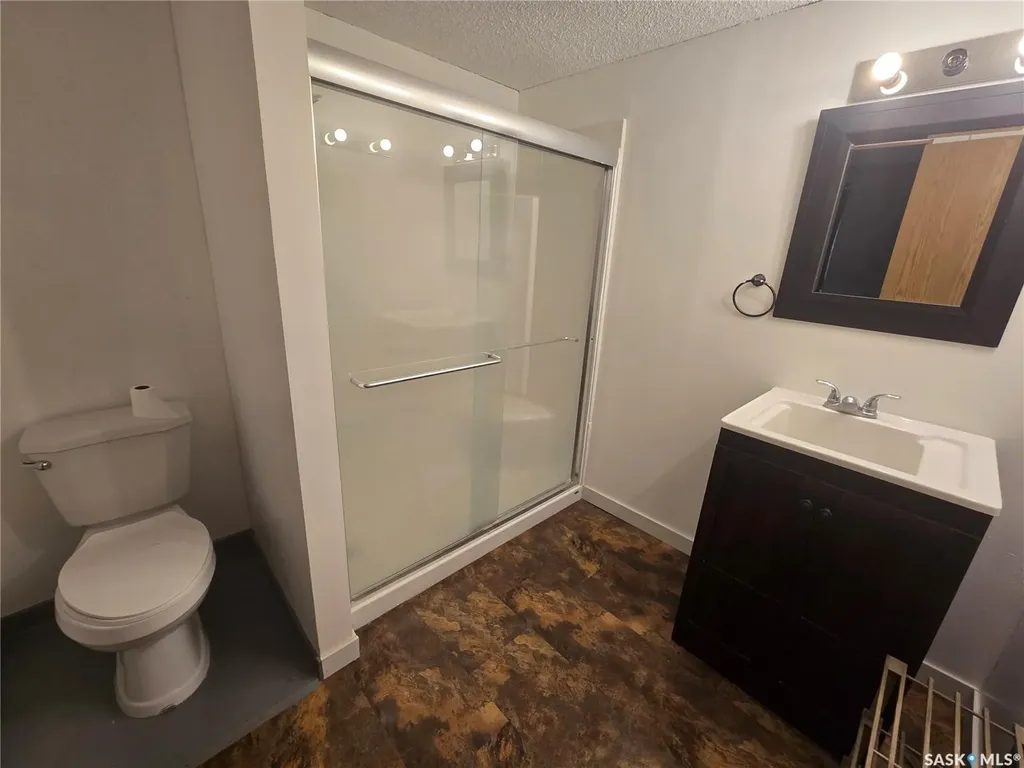 212 Railway Avenue N Lampman SK S0C 1N0