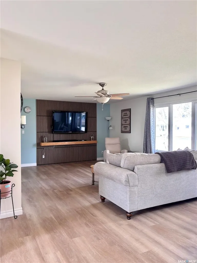 218 Taphorn Street Muenster SK S0K 2Y0