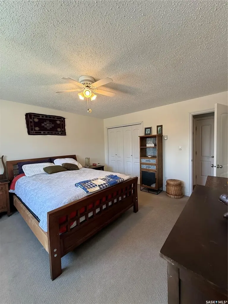 402 9th Avenue Rosthern SK S0K 3R0