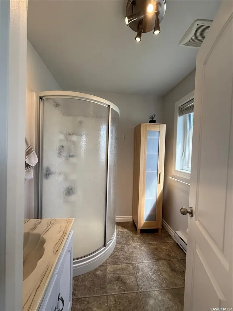 402 9th Avenue Rosthern SK S0K 3R0