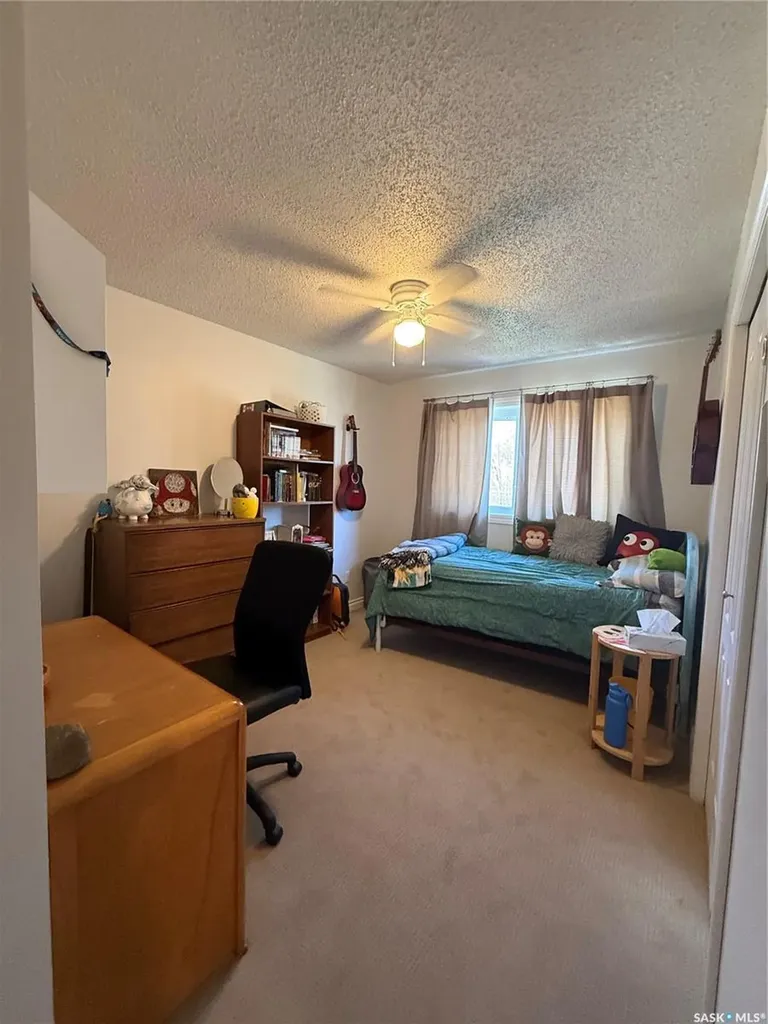 402 9th Avenue Rosthern SK S0K 3R0