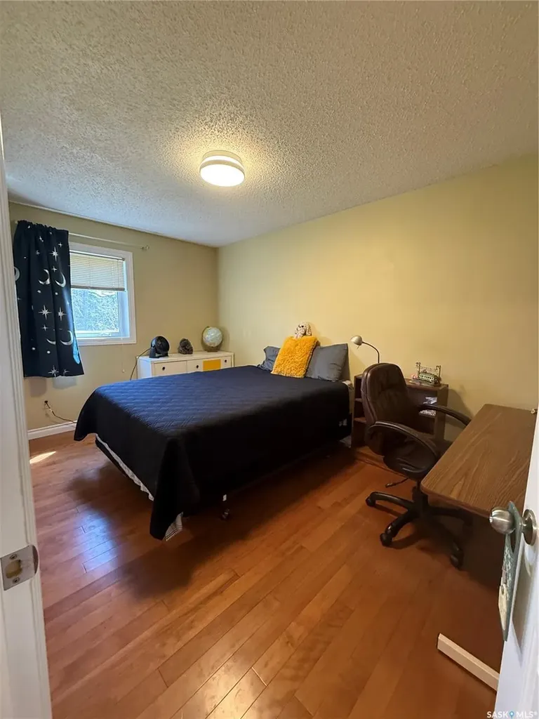 402 9th Avenue Rosthern SK S0K 3R0