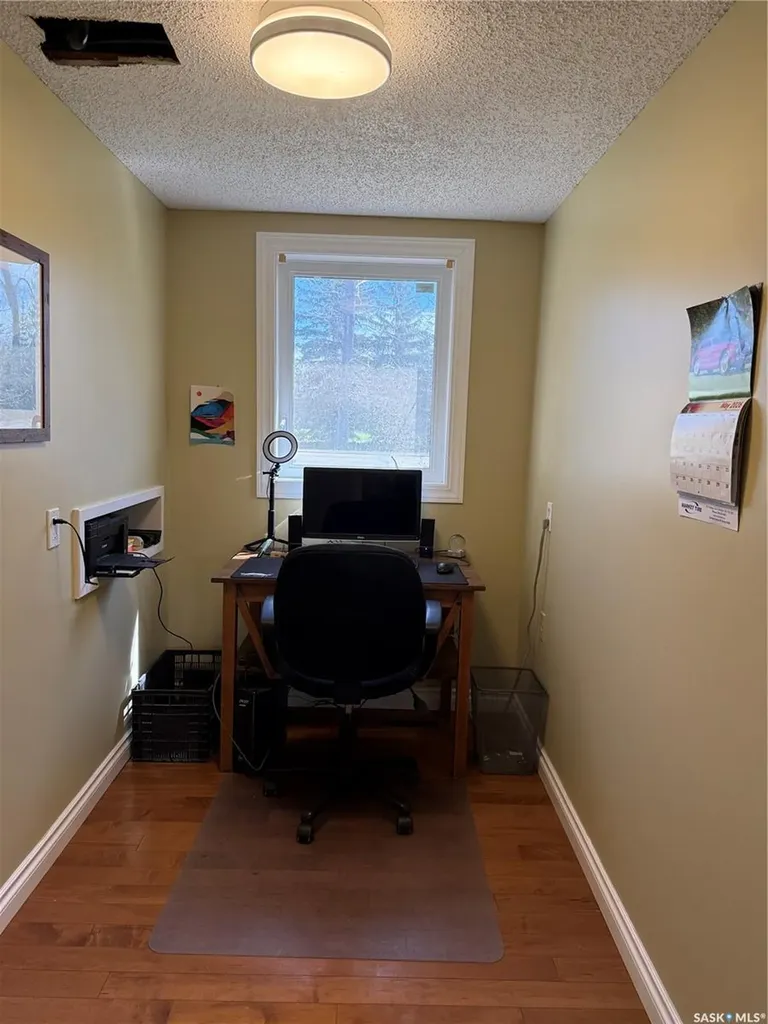402 9th Avenue Rosthern SK S0K 3R0