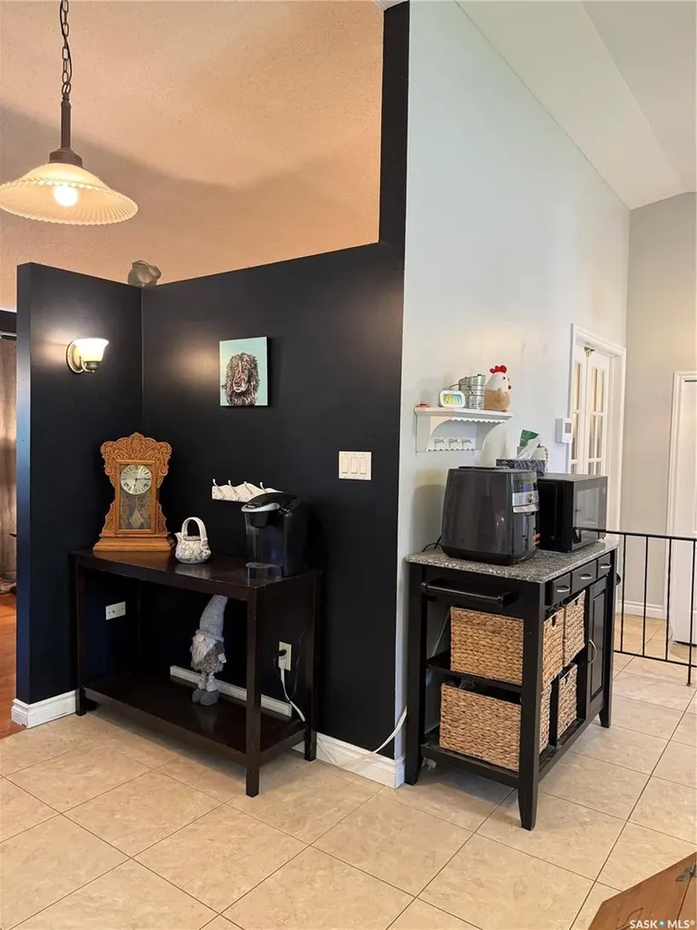 402 9th Avenue Rosthern SK S0K 3R0