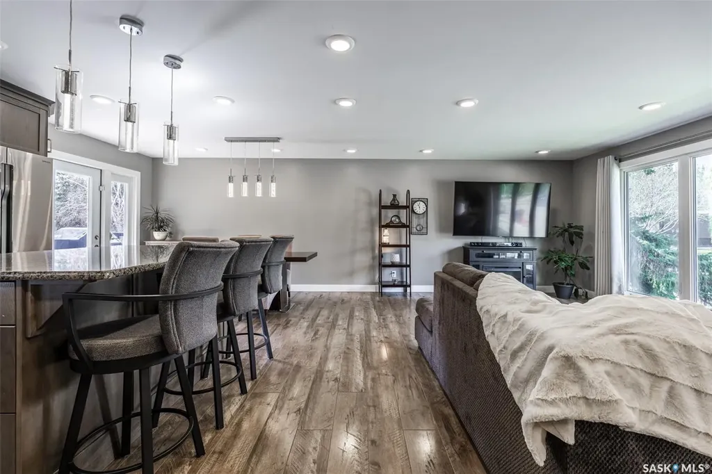 161 Columbia Drive Saskatoon SK S7K 1G1