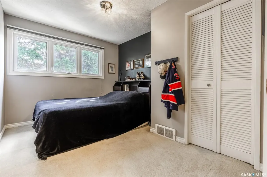 161 Columbia Drive Saskatoon SK S7K 1G1