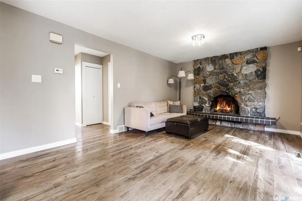 161 Columbia Drive Saskatoon SK S7K 1G1